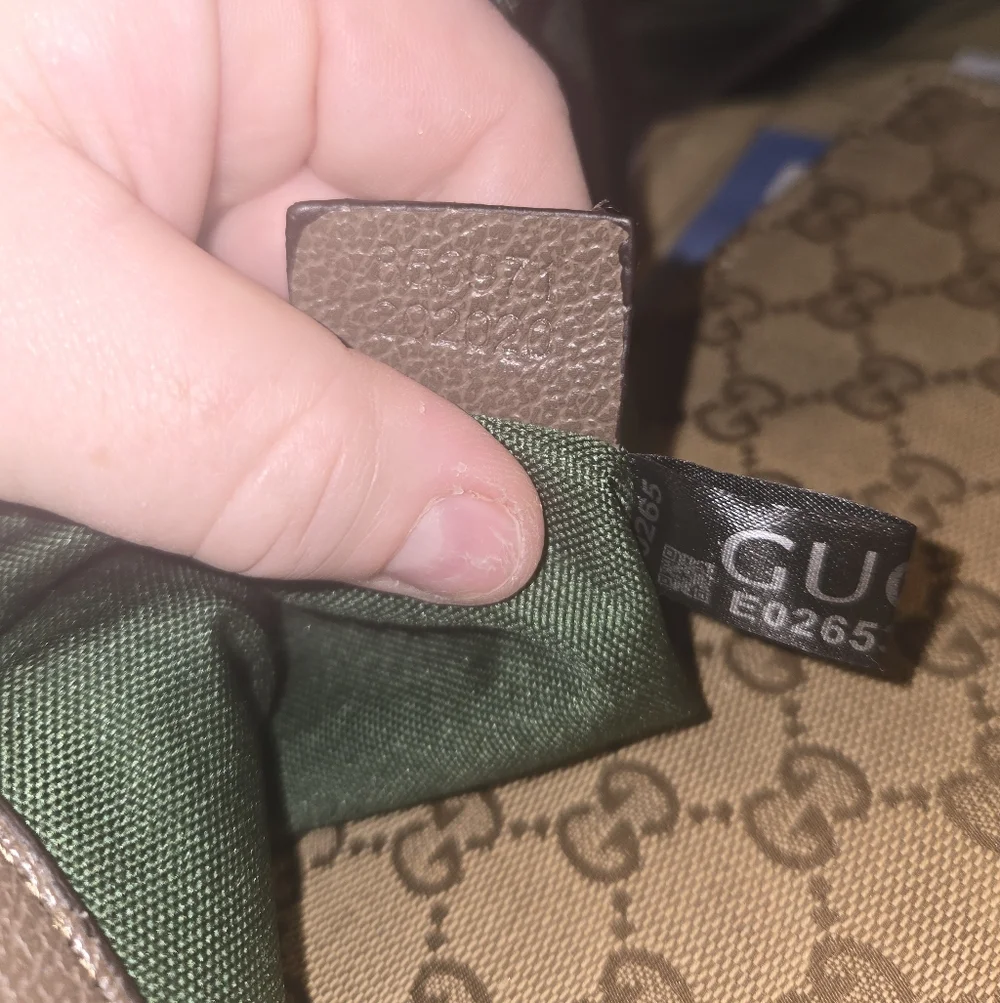 Gucci Giglio Handbag And Pouch - Picture 8 of 13